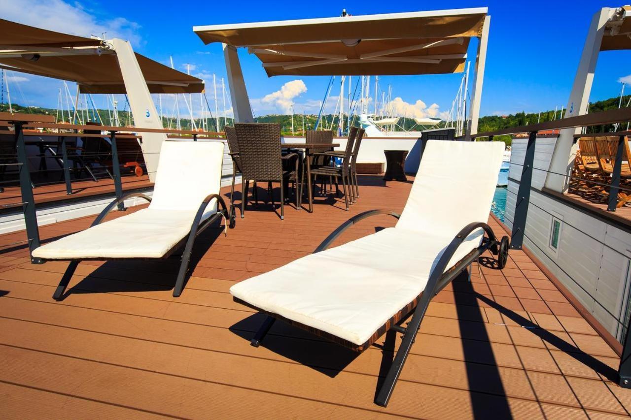 Floating House Sea Queen Portoroz Bagian luar foto
