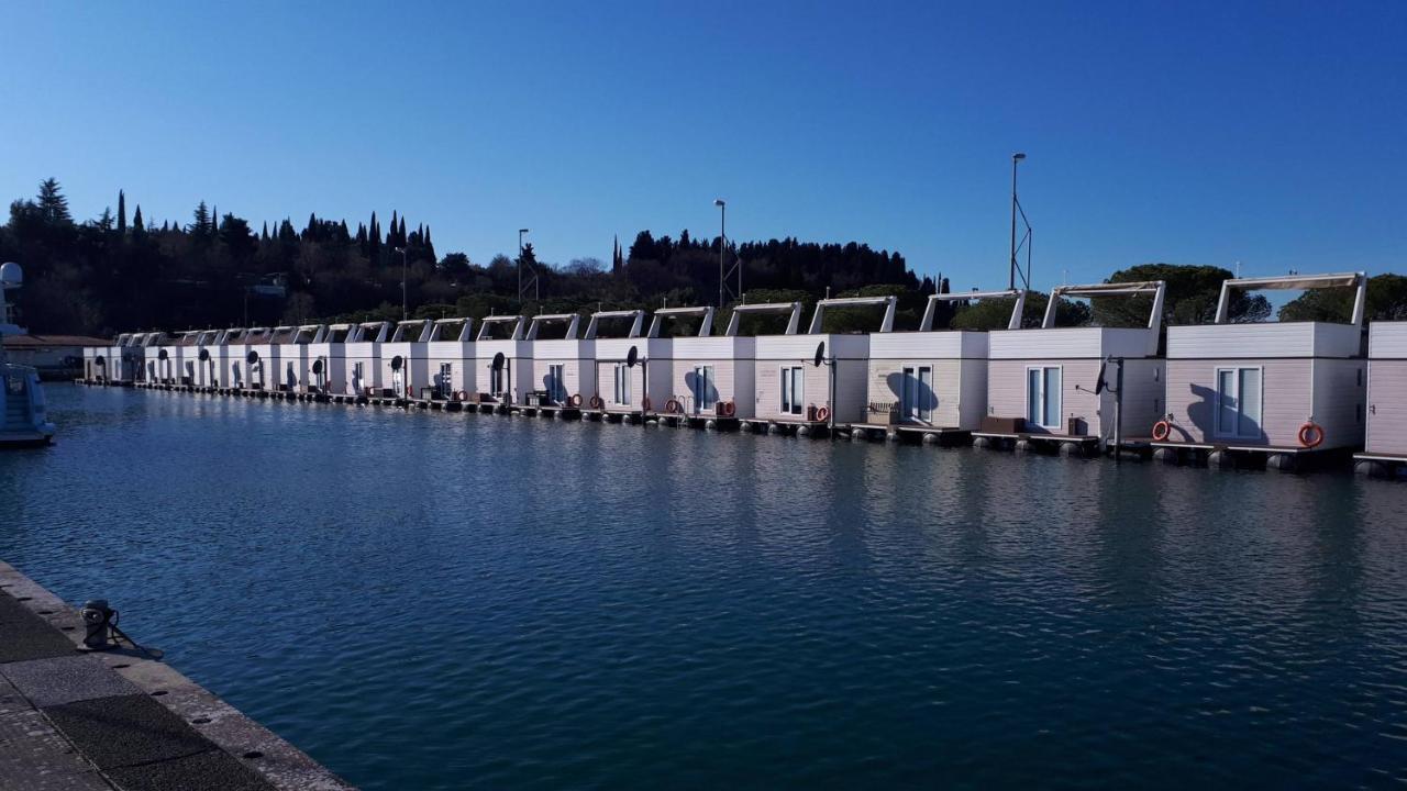 Floating House Sea Queen Portoroz Bagian luar foto